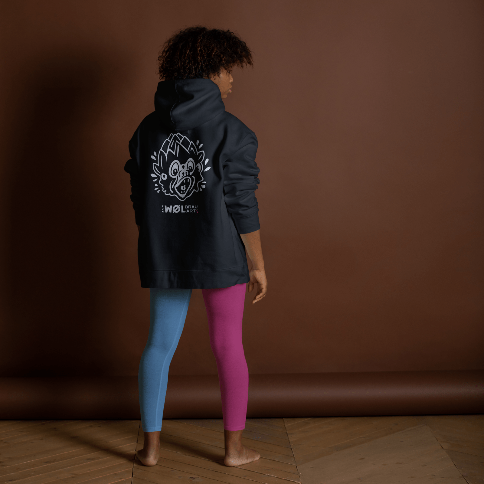 WØL Hoodie – Schwarz, schlicht, Statement. - WØL Shop